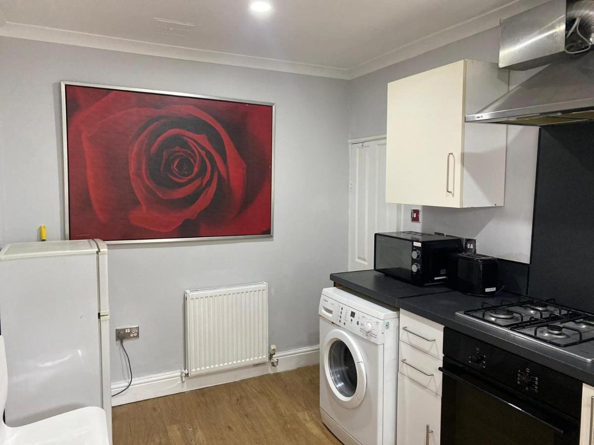 Apartament Dodi Aparts London, Near Stratford Close To Tube Station