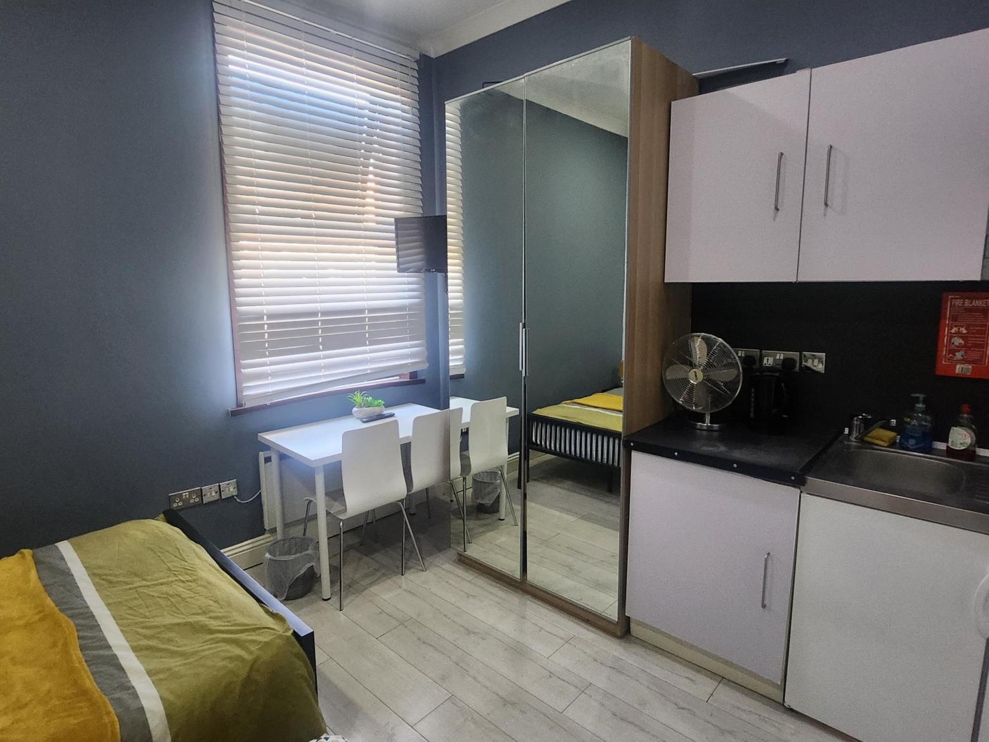 Apartament Dodi Aparts London, Near Stratford Close To Tube Station *